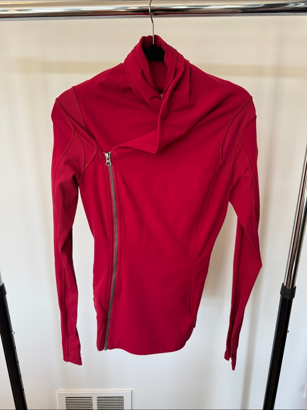 lululemon athletica Women's Bright Red Asymmetrical Zip Jacket
